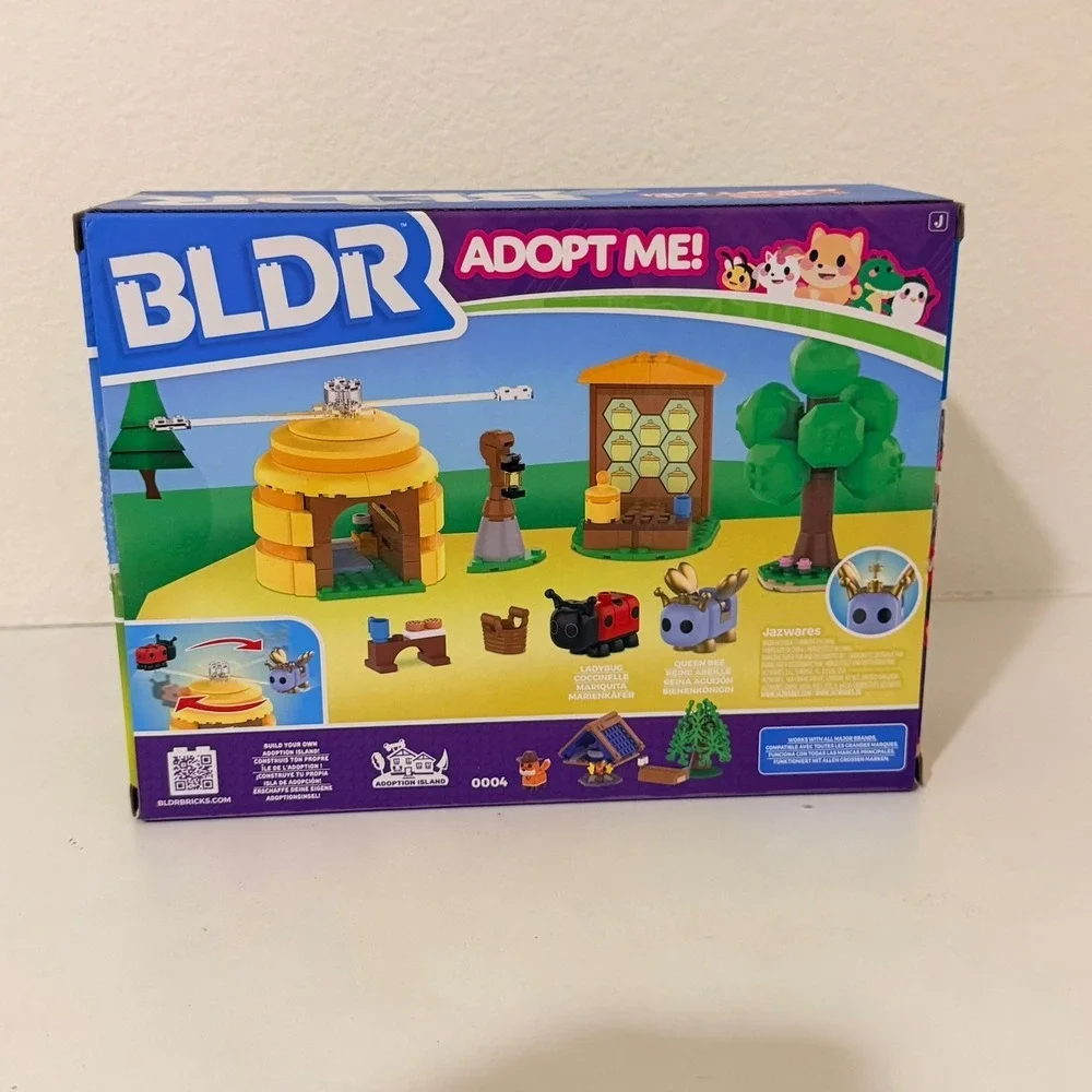 BLDR Adopt Me! Coffee Shop 225 Pcs Building Set